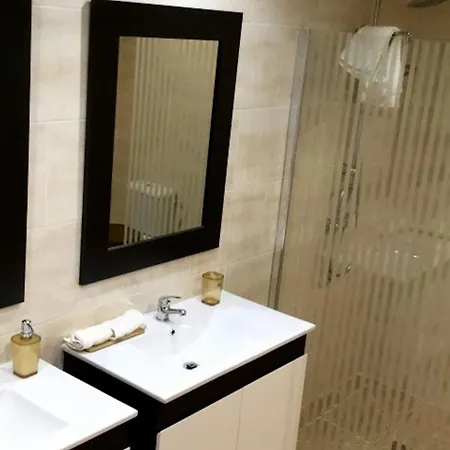 Chanteria Carvoeiro, Fabulous 7 Bedroom, 7 Bathroom With Ac, Short Walk To The וילה *