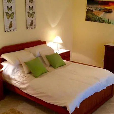 别墅 Chanteria Carvoeiro, Fabulous 7 Bedroom, 7 Bathroom With Ac, Short Walk To The