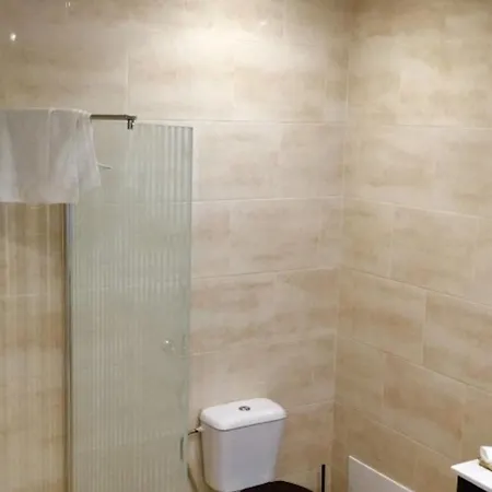 Chanteria Carvoeiro, Fabulous 7 Bedroom, 7 Bathroom With Ac, Short Walk To The *