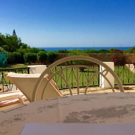Chanteria Carvoeiro, Fabulous 7 Bedroom, 7 Bathroom With Ac, Short Walk To The Villa